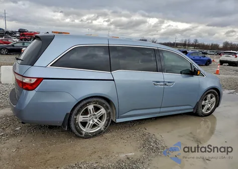 2013 Honda Odyssey Touring from USA, damaged, VIN 5FNRL5H98DB049842